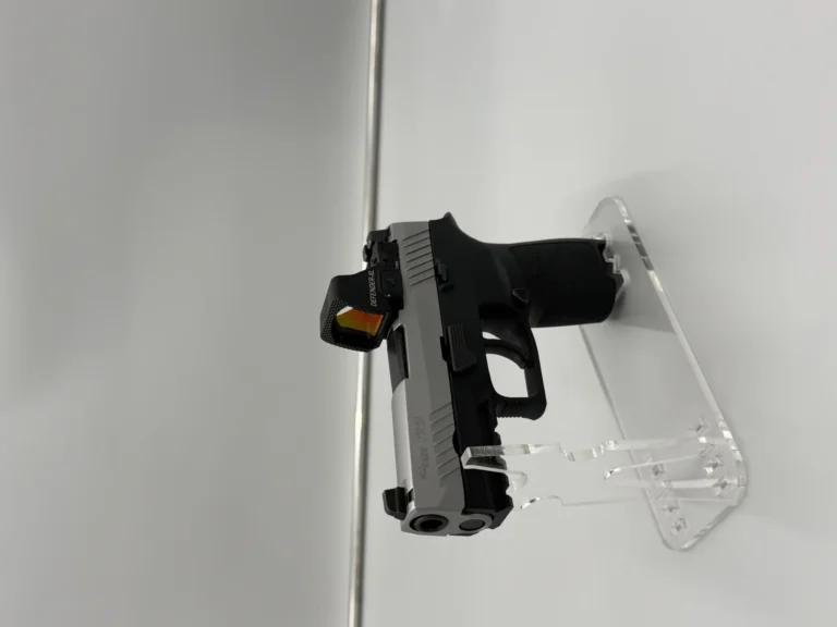 USED SIG P320 9MM 4.7″ – STRIKER  (2)17RD BLACK STEEL