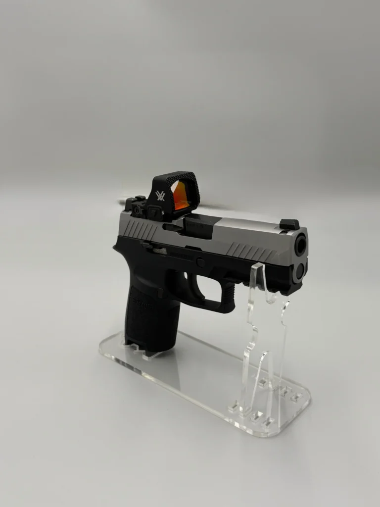USED SIG P320 9MM 4.7″ – STRIKER  (2)17RD BLACK STEEL